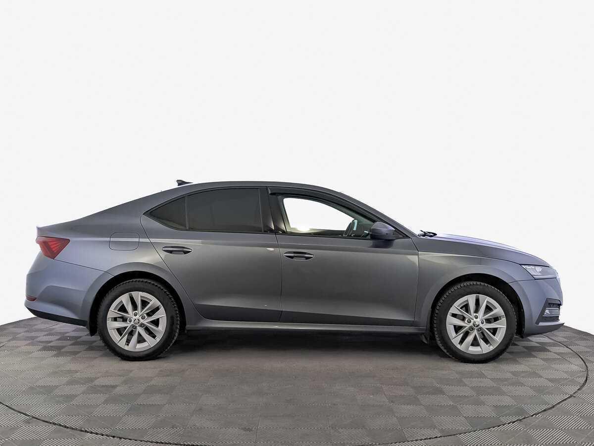 Skoda Octavia 2021 года с пробегом. Фото: #3