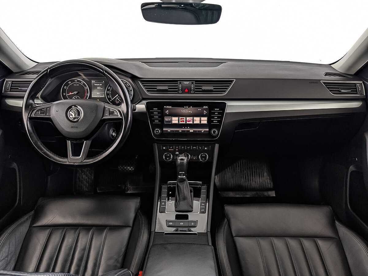 Skoda Superb 2018 года с пробегом. Фото: #11