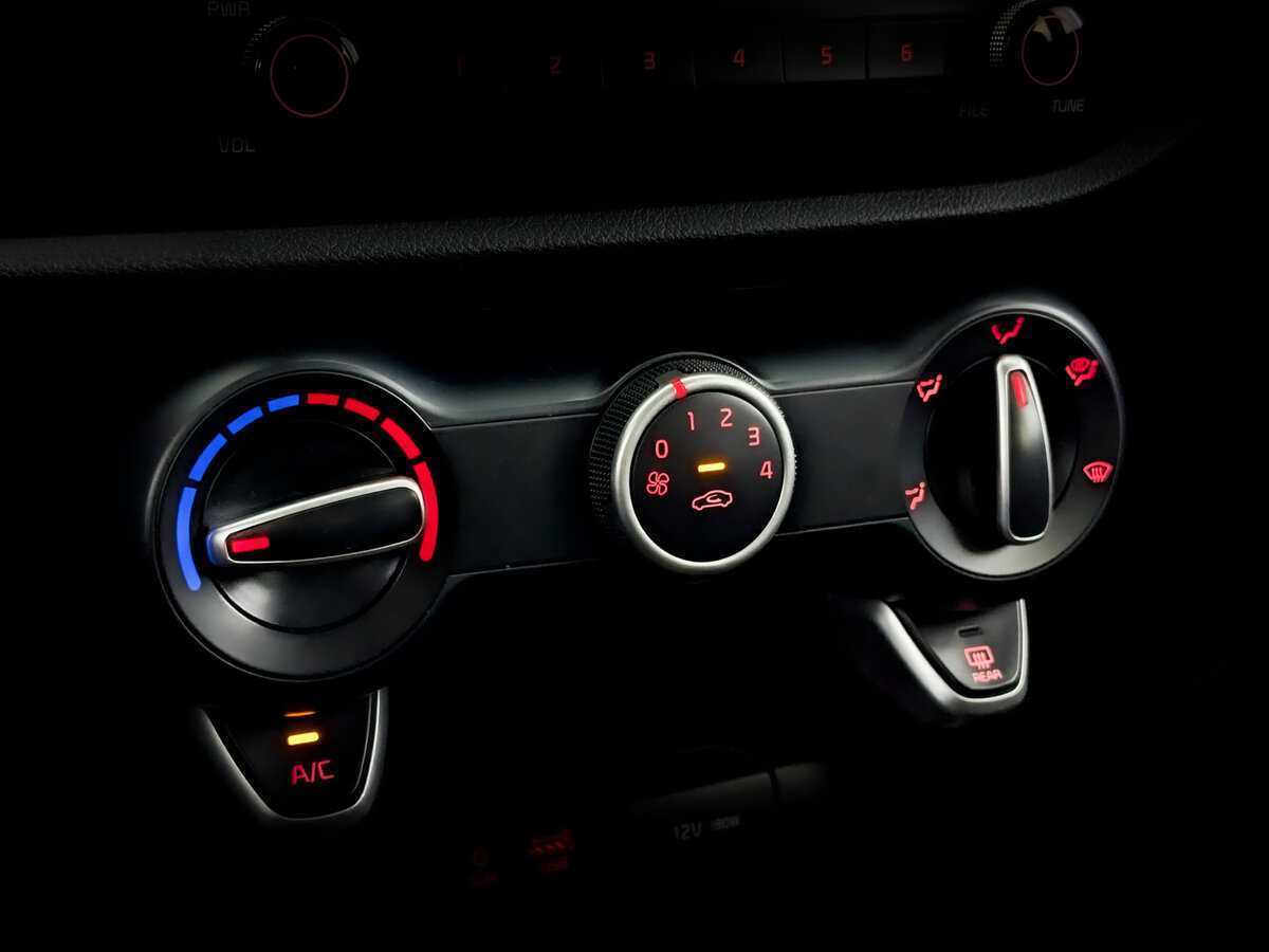 Б/У Киа Рио 2019 года. Фото: #24