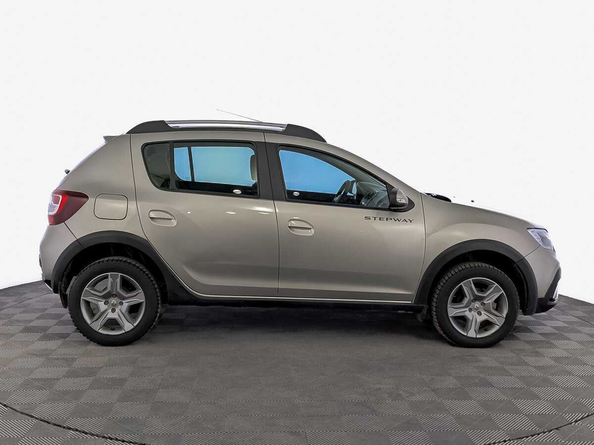 Б/У Рено Сандеро 2021 года. Фото: #3