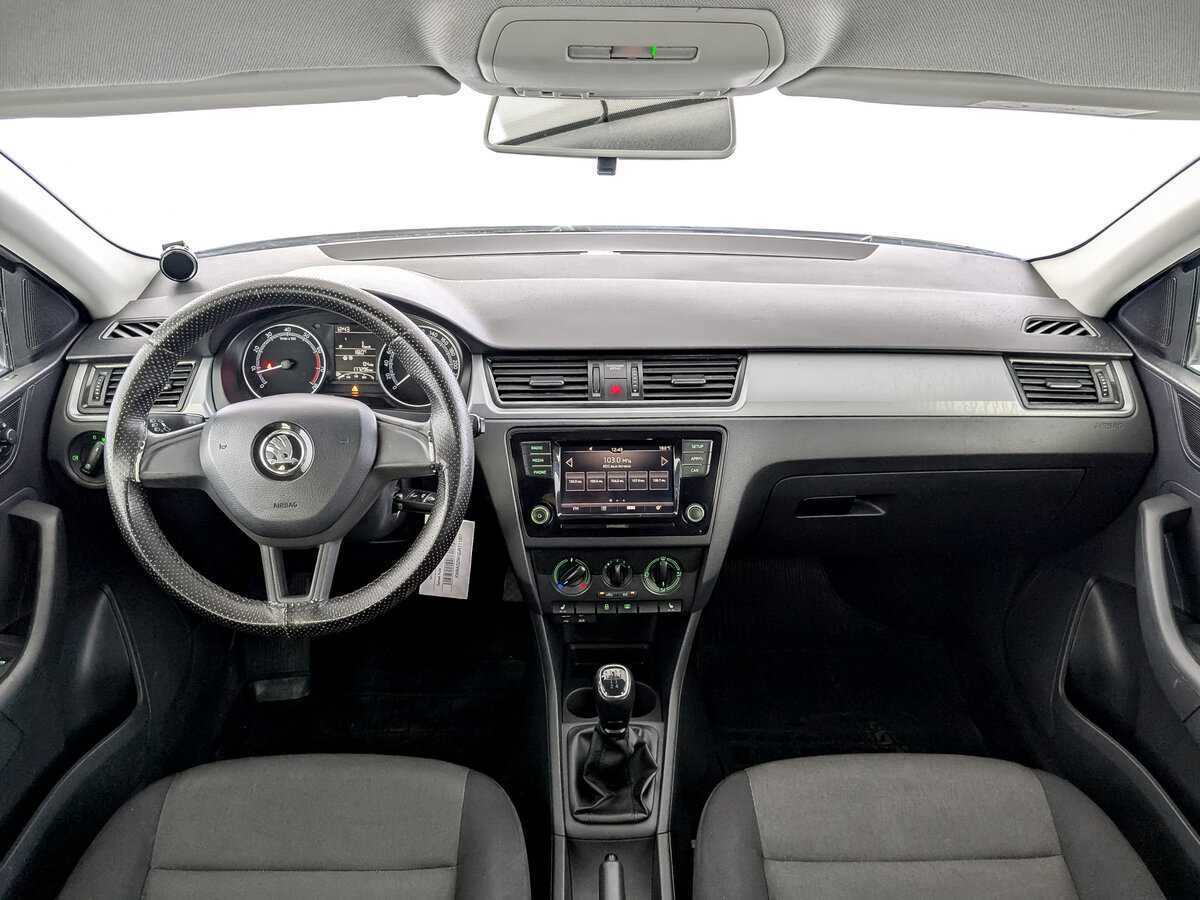 Б/У Шкода Рапид 2017 года. Фото: #13