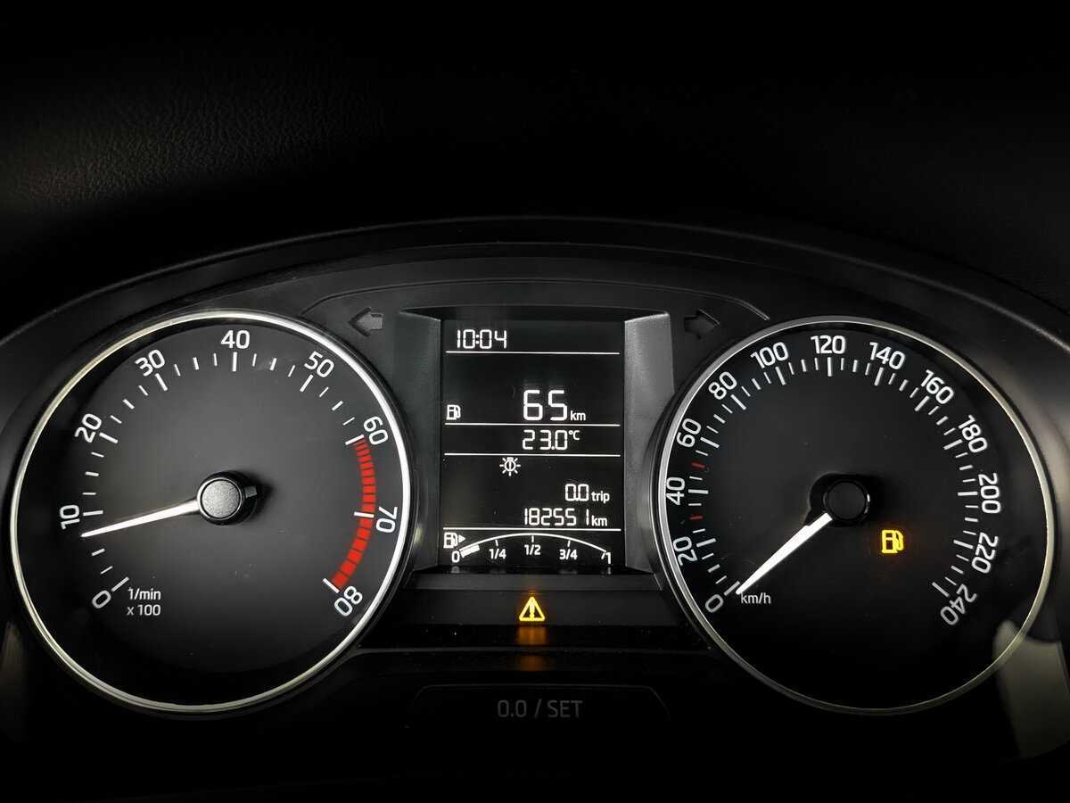 Б/У Шкода Рапид 2017 года. Фото: #12