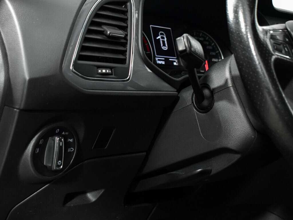 Б/У Сеат Леон 2013 года. Фото: #9