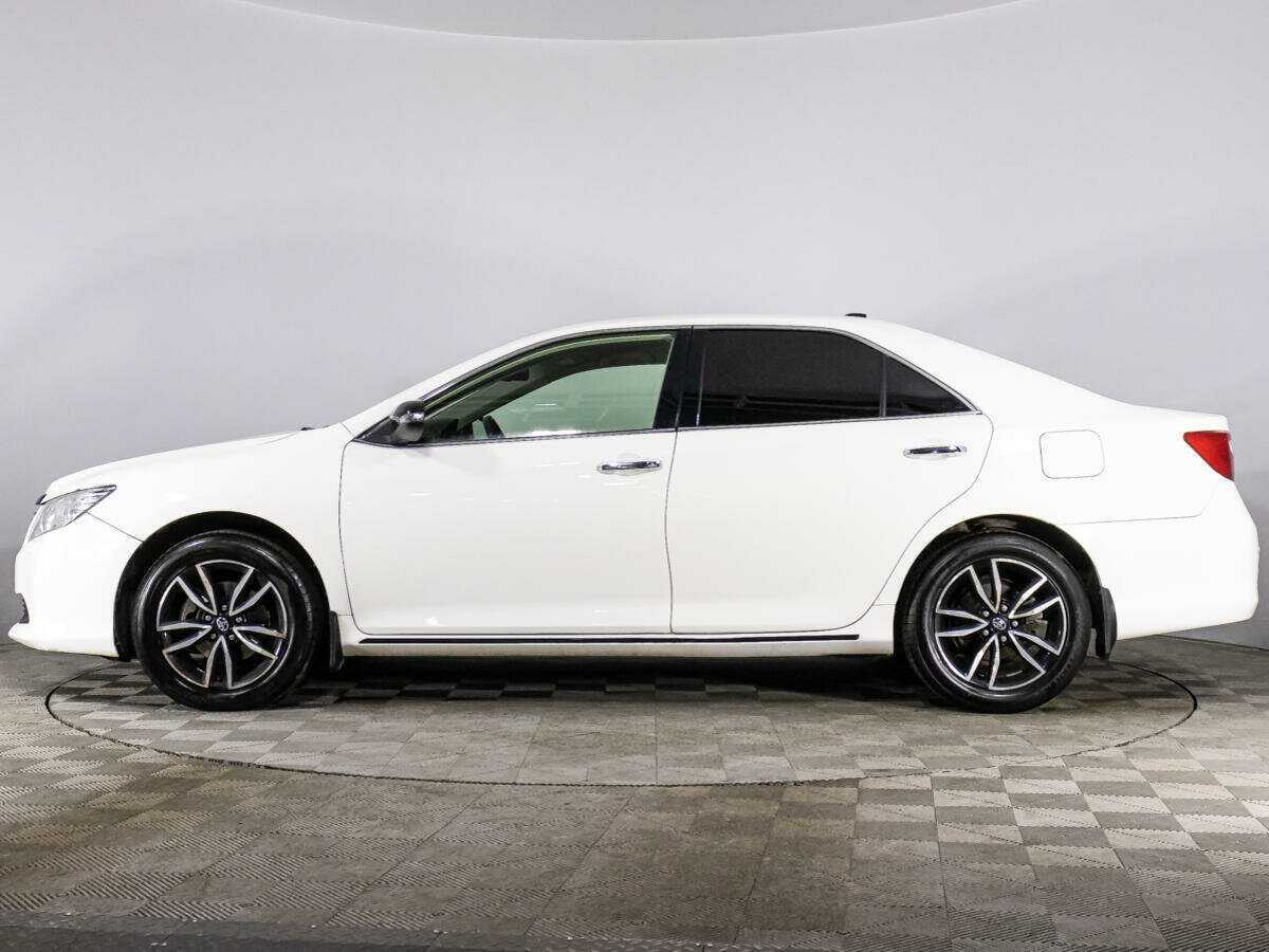 Б/У Тойота Камри 2012 года. Фото: #7