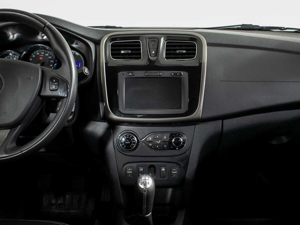 Б/У Рено Сандеро 2014 года. Фото: #10