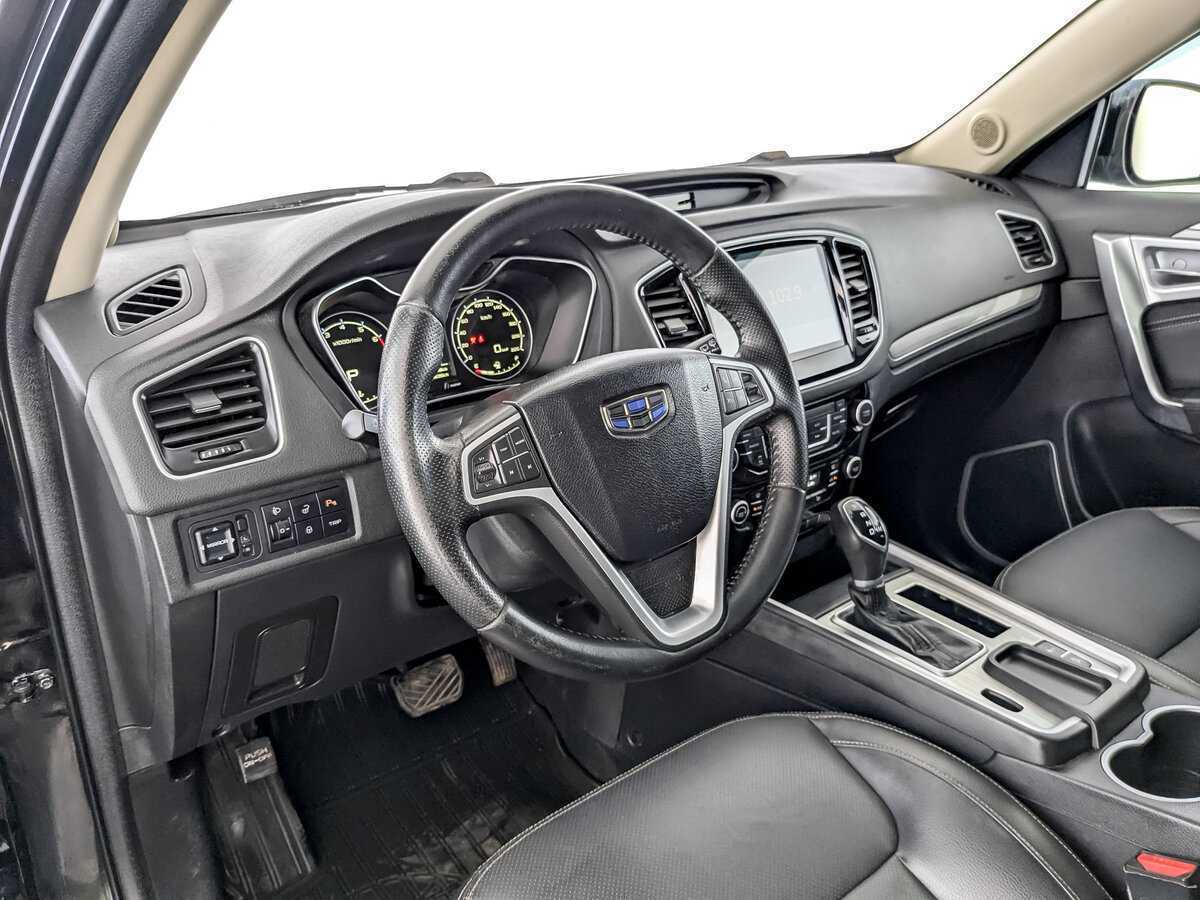 Б/У Джили Эмгранд Икс7 2018 года. Фото: #15