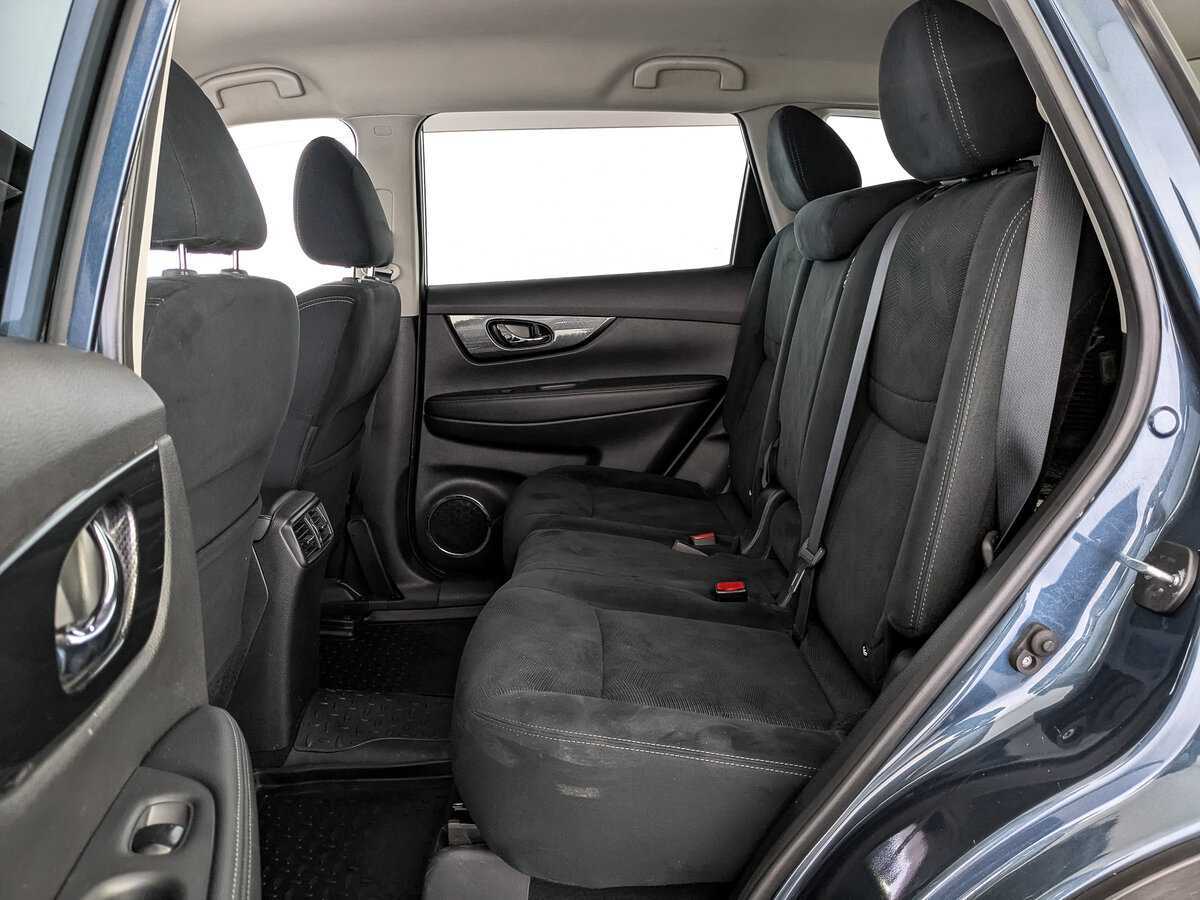 Б/У Ниссан Икс-Трейл 2016 года. Фото: #17