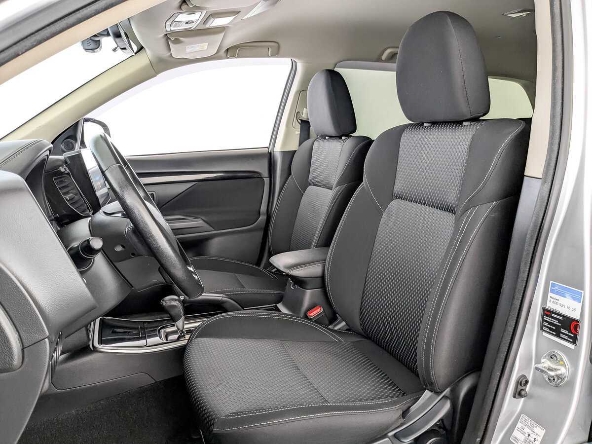 Mitsubishi Outlander 2019 года с пробегом. Фото: #19