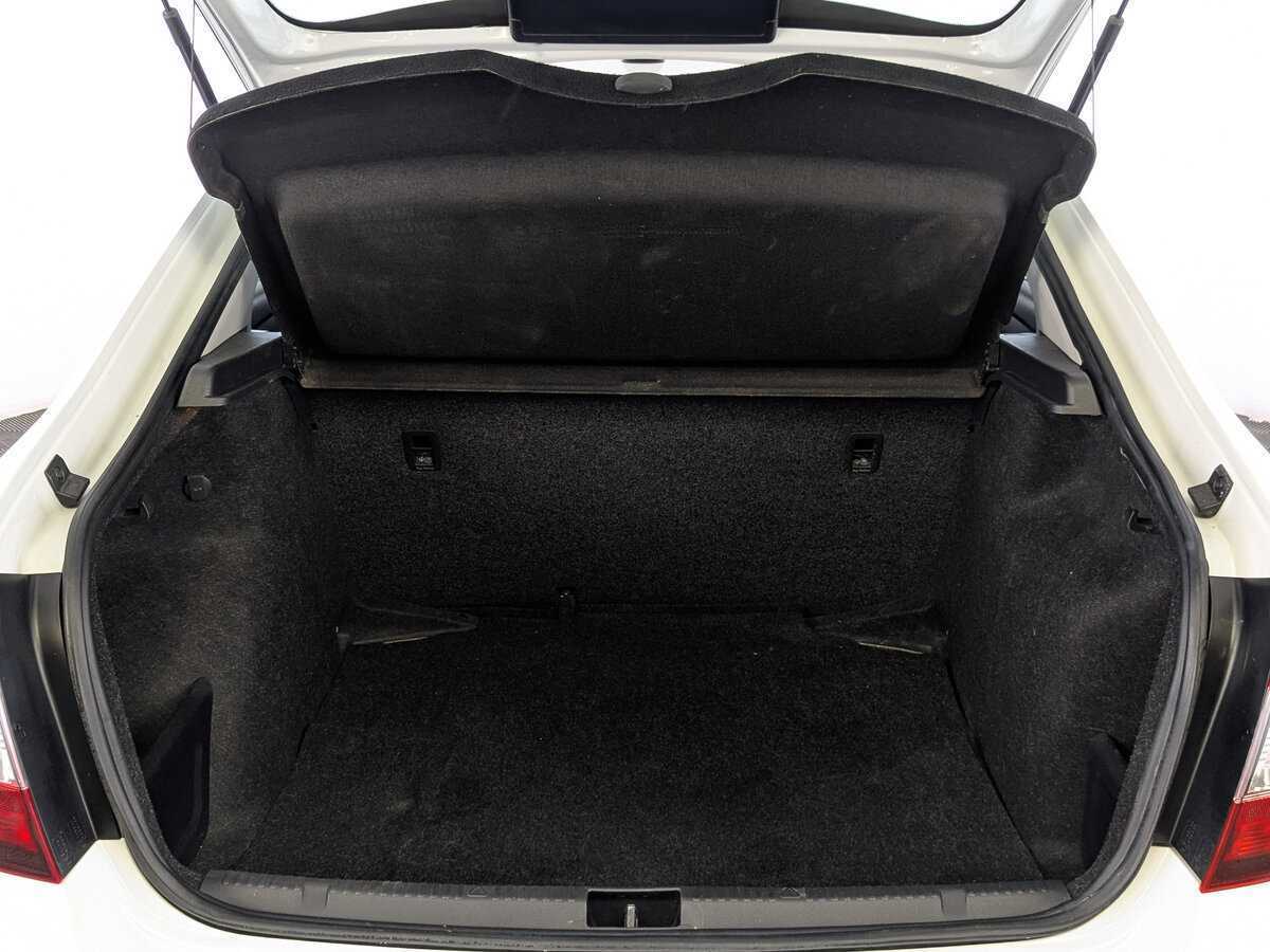 Б/У Шкода Рапид 2019 года. Фото: #9