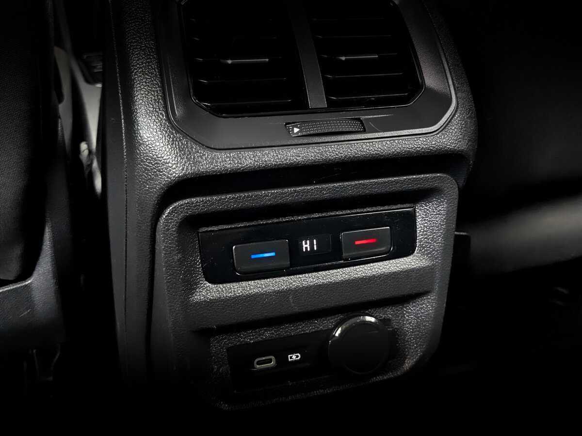 Volkswagen Tiguan 2021 года с пробегом. Фото: #25