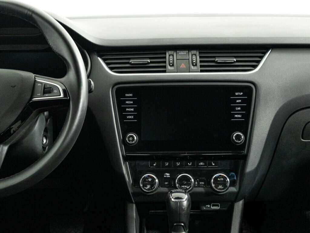 Б/У Шкода Октавия 2018 года. Фото: #13