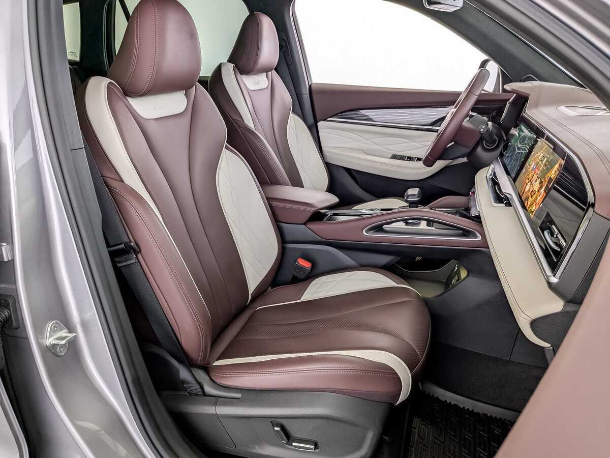 Geely Monjaro 2022 года с пробегом. Фото: #22