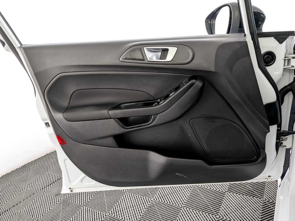 Б/У Форд Фиеста 2017 года. Фото: #18