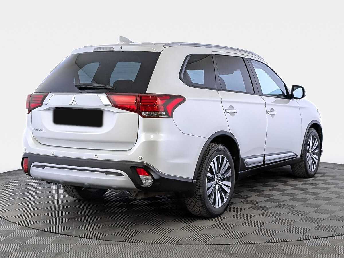 Mitsubishi Outlander 2021 года с пробегом. Фото: #4