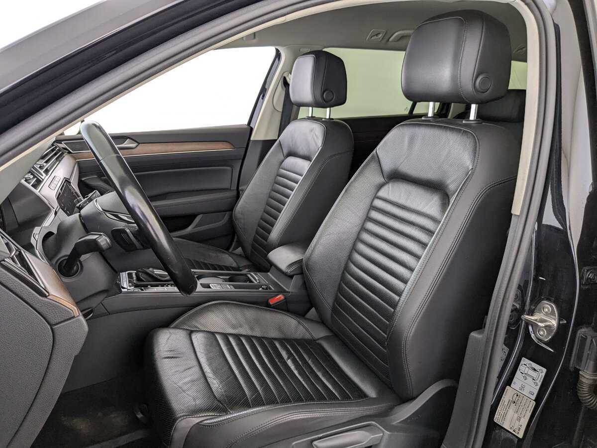 Volkswagen Passat 2018 года с пробегом. Фото: #19