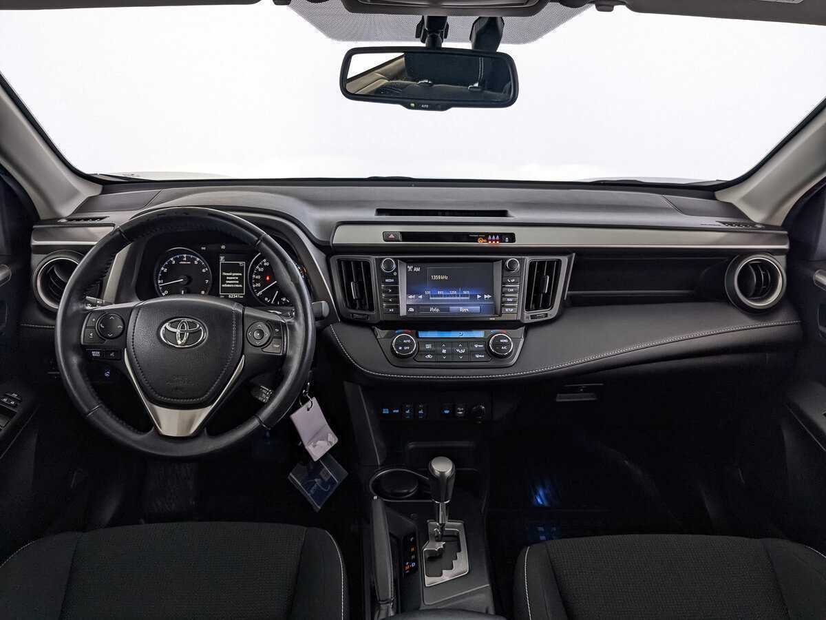 Toyota RAV4 2017 года с пробегом. Фото: #13