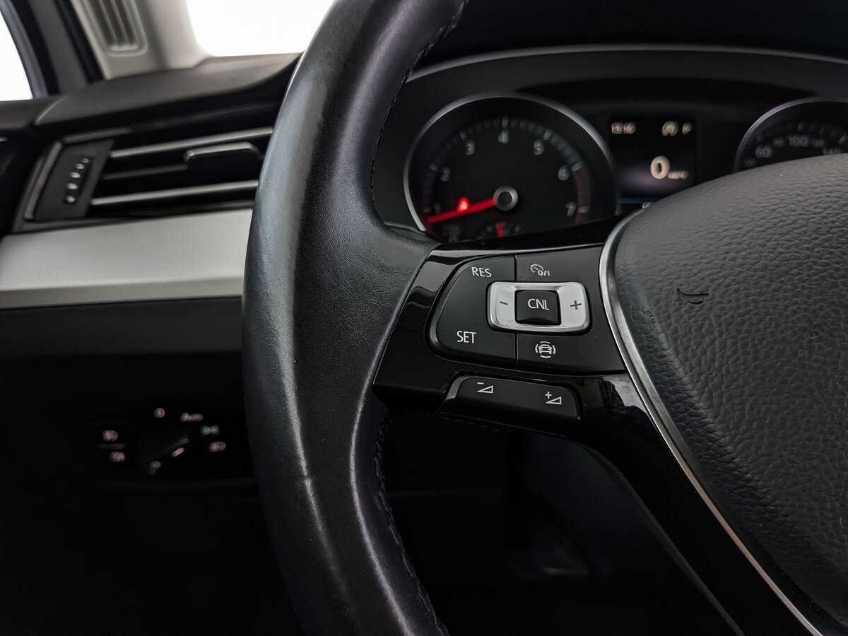 Volkswagen Passat 2019 года с пробегом. Фото: #26