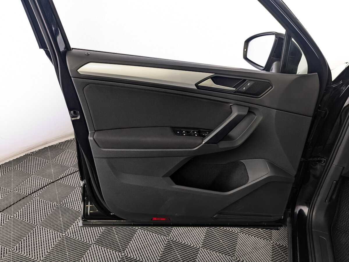 Volkswagen Tiguan 2021 года с пробегом. Фото: #18