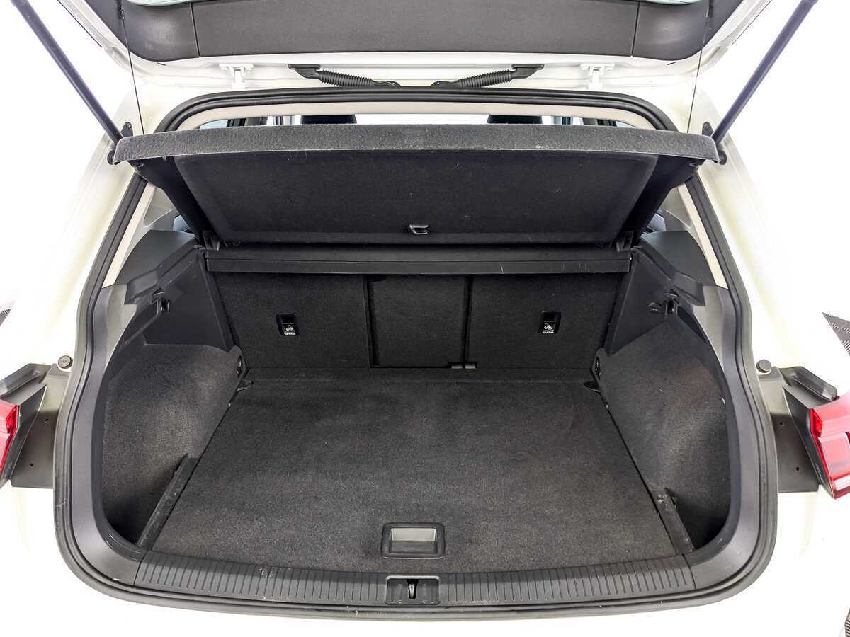 Volkswagen Tiguan 2020 года с пробегом. Фото: #9