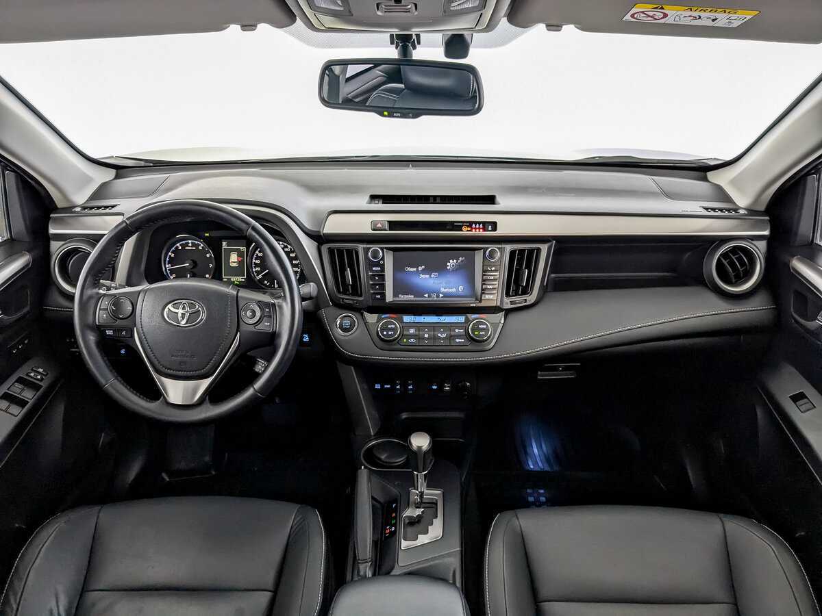 Toyota RAV4 2017 года с пробегом. Фото: #13