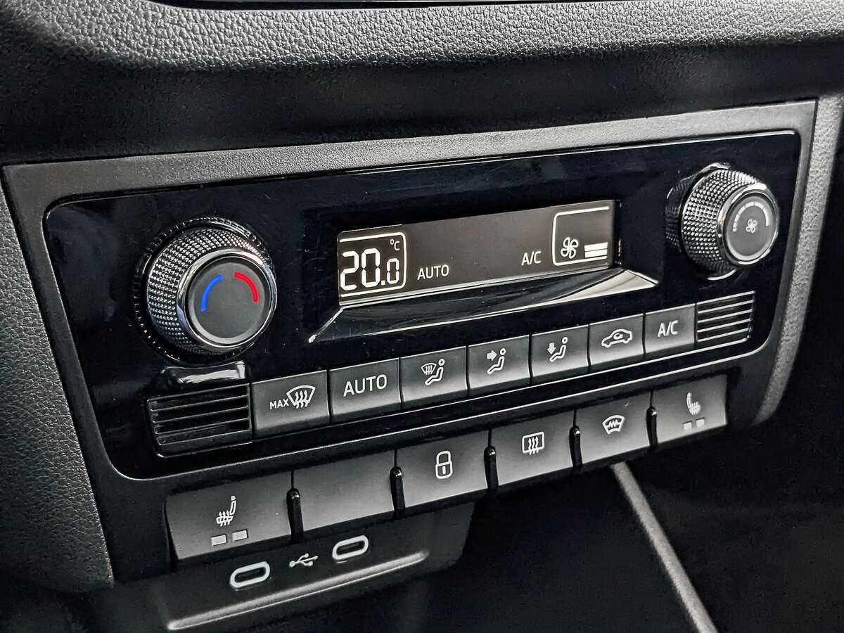 Б/У Шкода Рапид 2020 года. Фото: #19