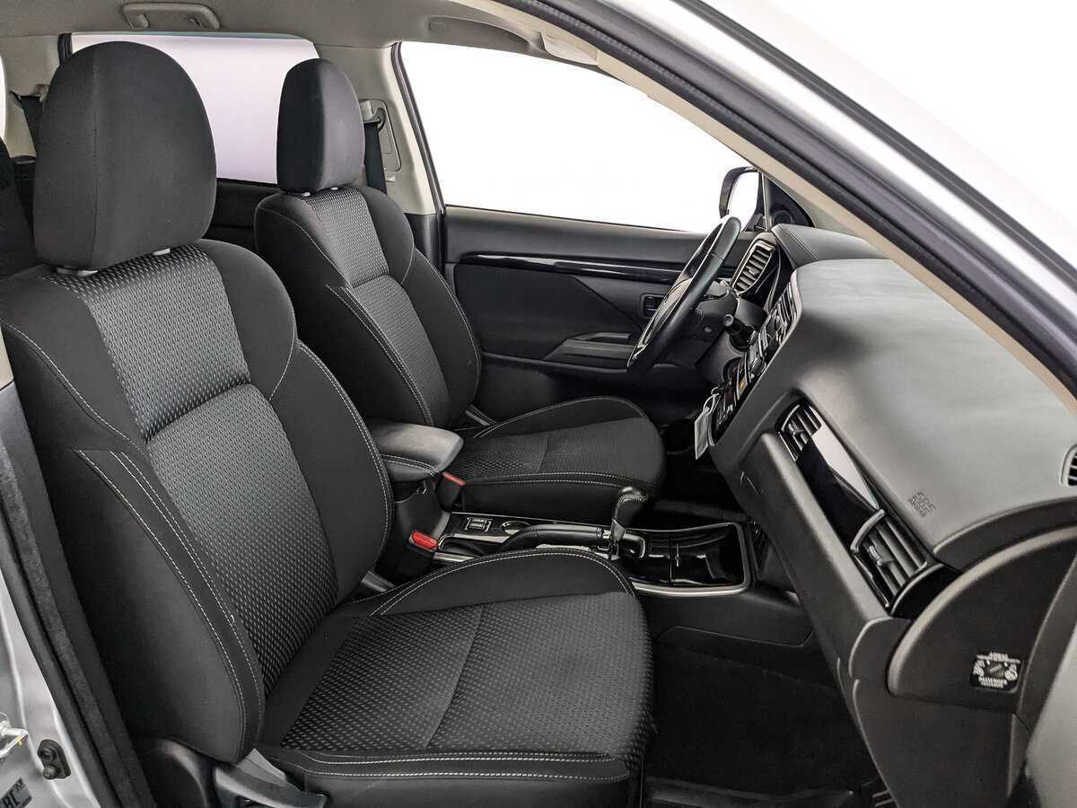 Mitsubishi Outlander 2019 года с пробегом. Фото: #23