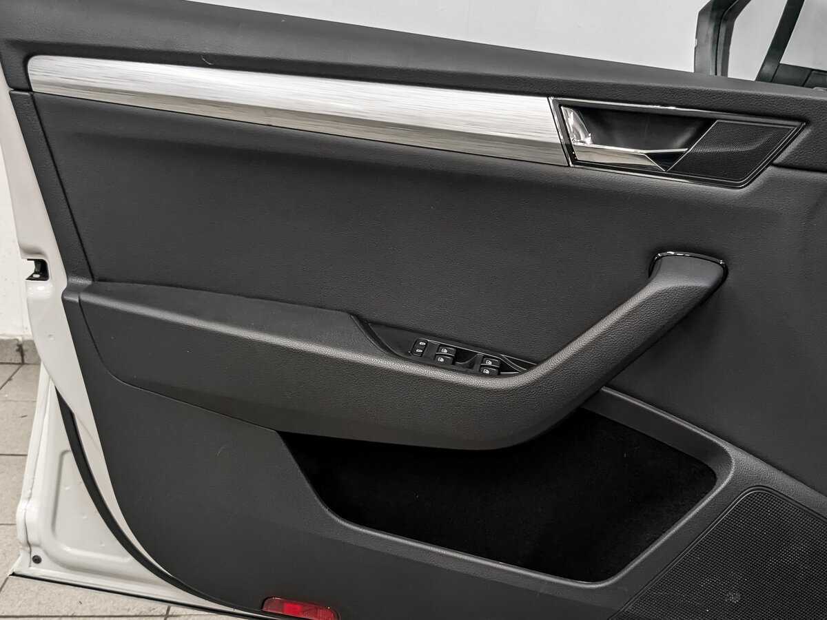 Skoda Superb 2020 года с пробегом. Фото: #19