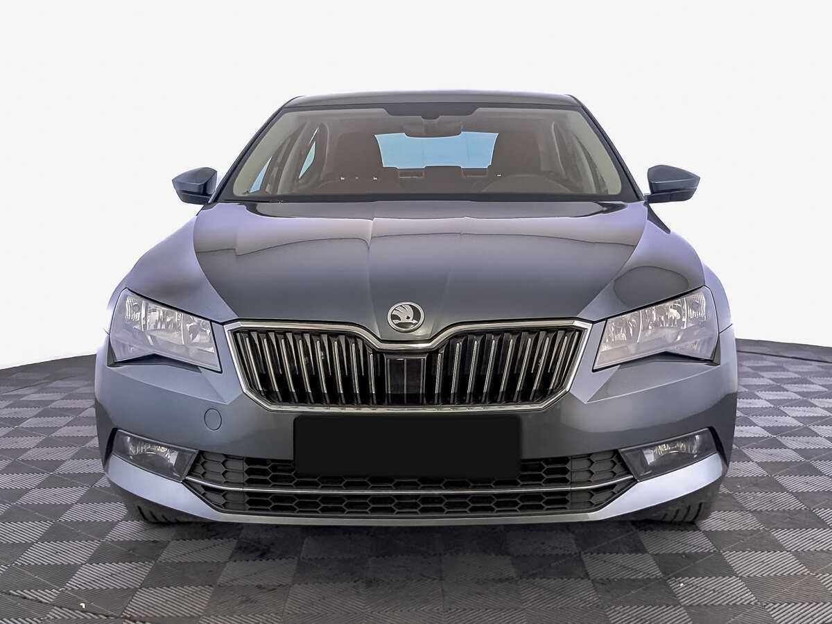 Skoda Superb 2019 года с пробегом. Фото: #1