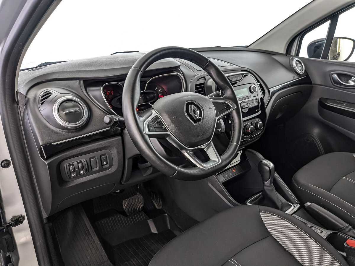 Б/У Рено Каптюр 2021 года. Фото: #14