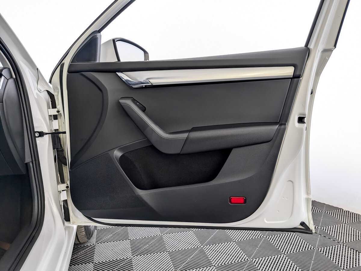 Skoda Octavia 2020 года с пробегом. Фото: #23