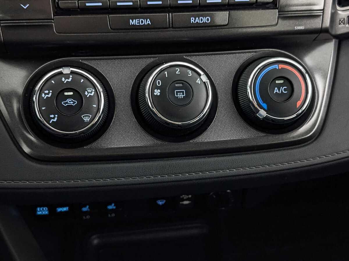 Б/У Тойота Рав4 2013 года. Фото: #20