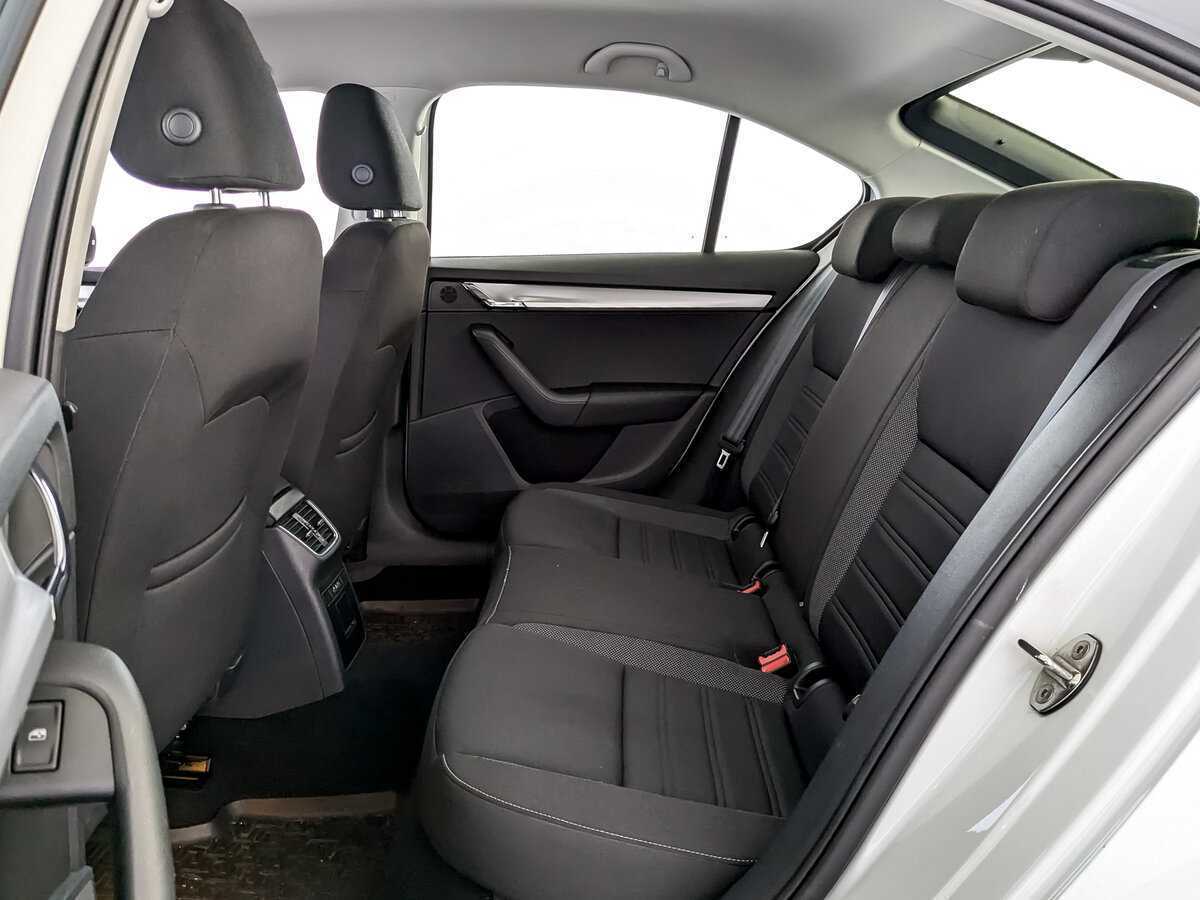 Б/У Шкода Октавия 2019 года. Фото: #10