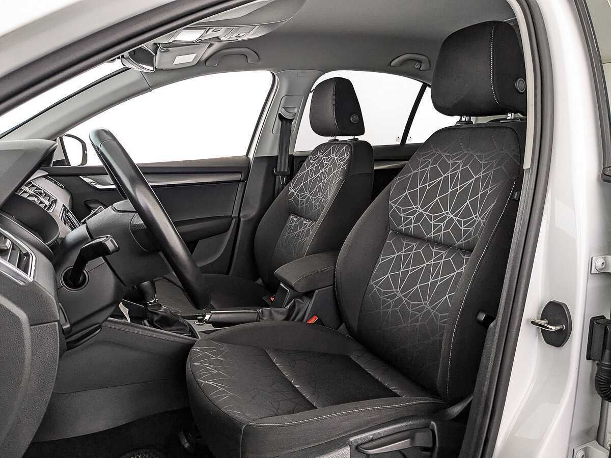 Б/У Шкода Октавия 2018 года. Фото: #19