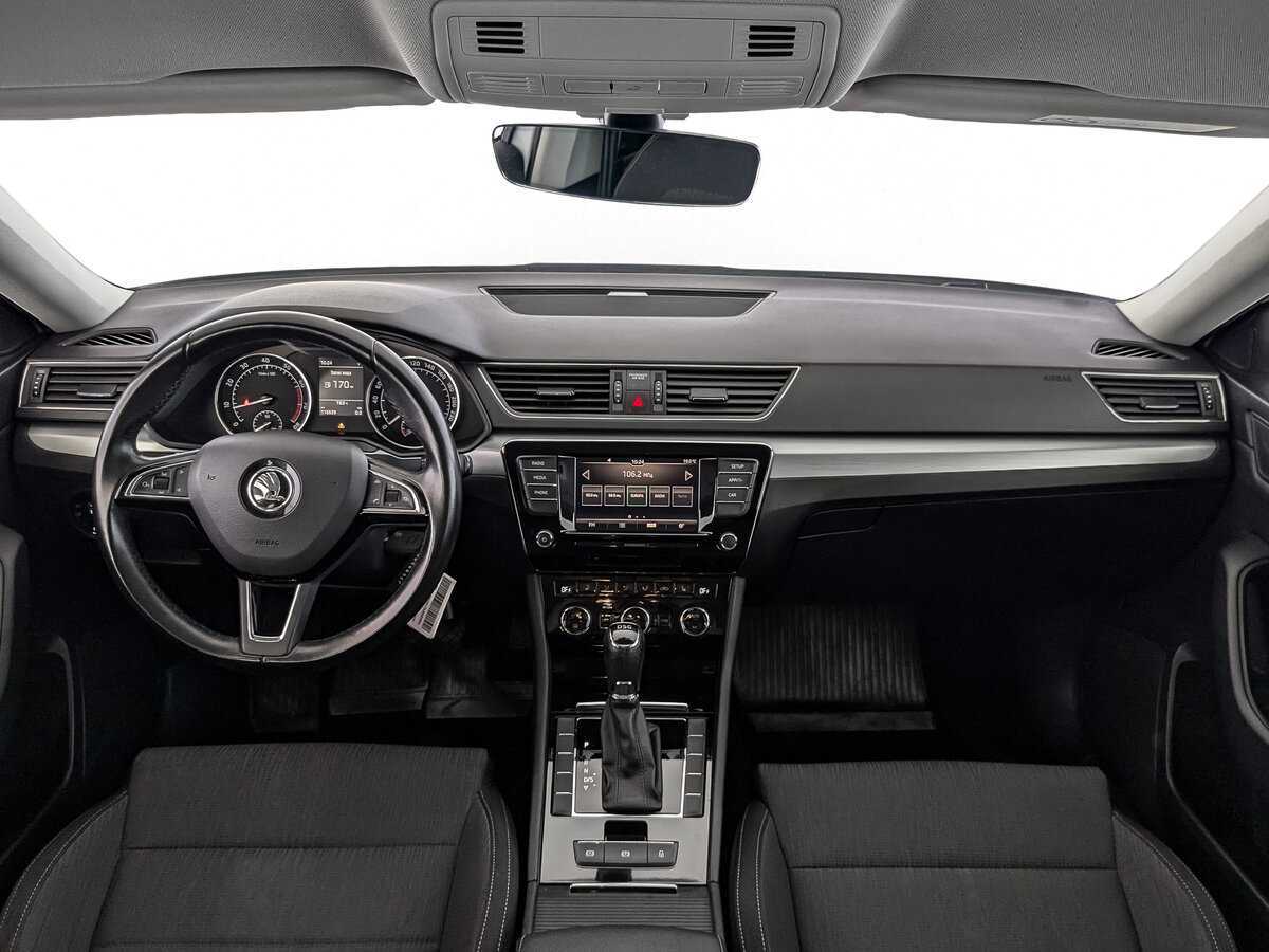 Skoda Superb 2018 года с пробегом. Фото: #13