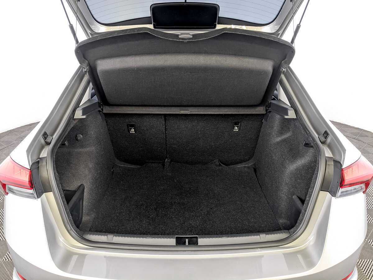 Б/У Шкода Рапид 2021 года. Фото: #9