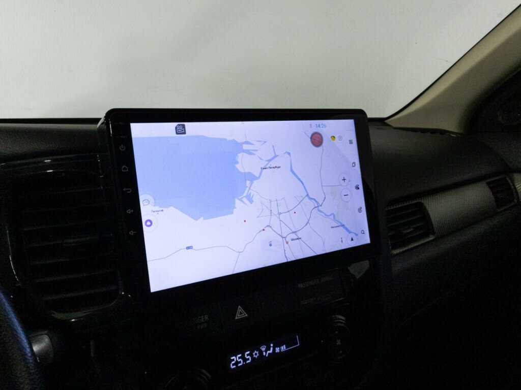 Б/У Митсубиши Оутлэндер 2018 года. Фото: #14