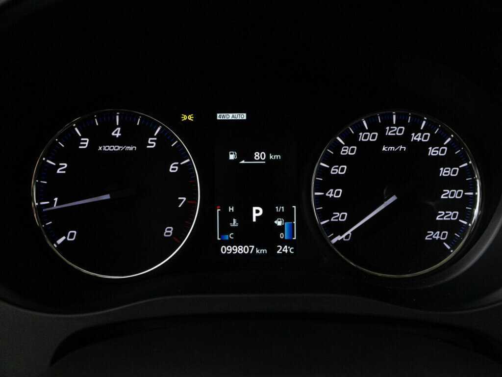 Б/У Митсубиши Оутлэндер 2012 года. Фото: #11