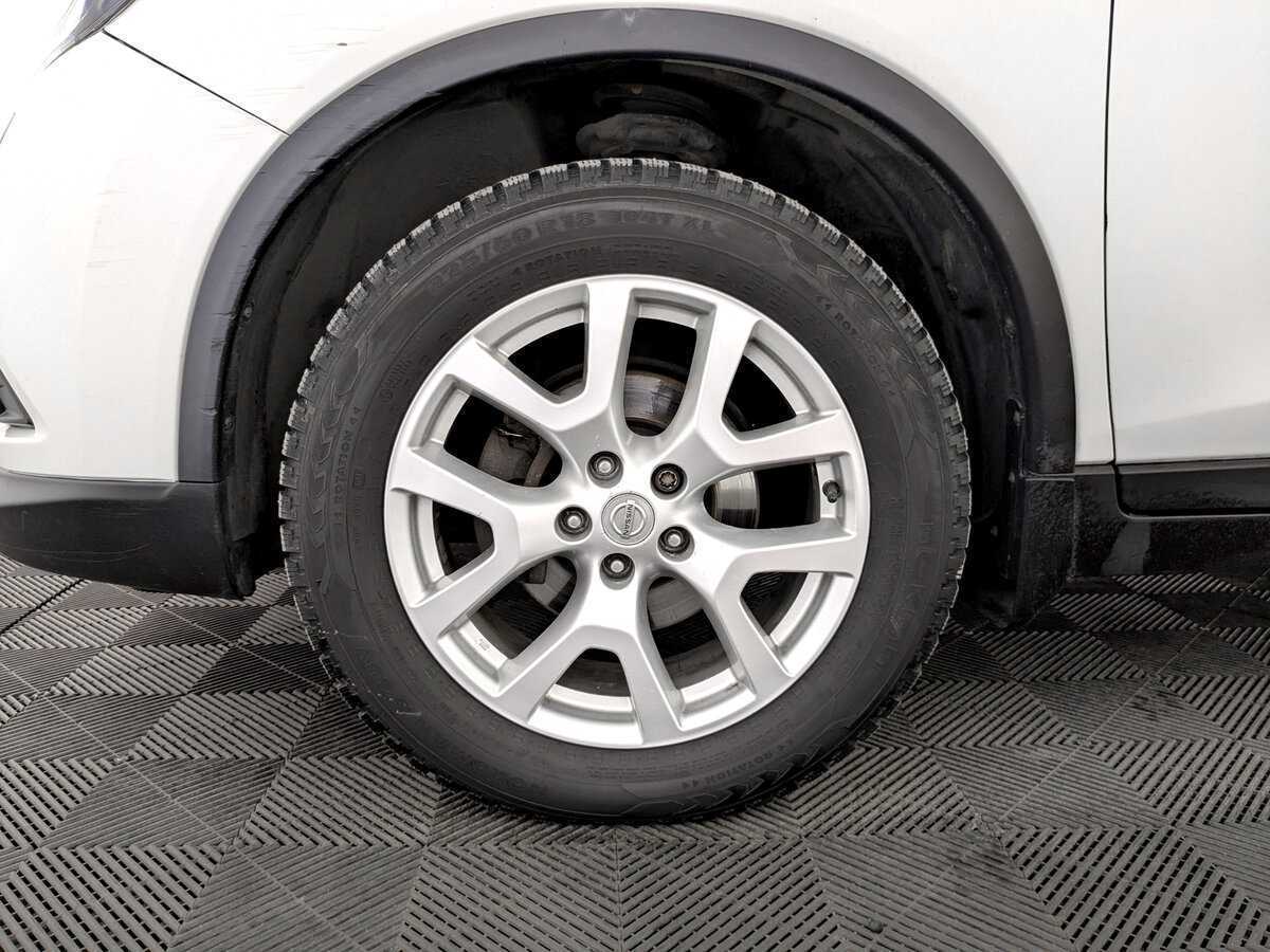 Б/У Ниссан Икс-Трейл 2016 года. Фото: #17