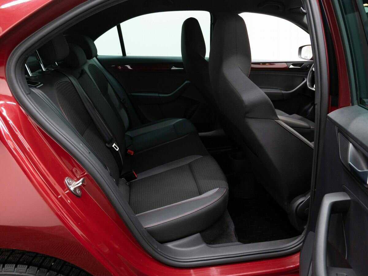 Б/У Фольксваген Поло 2021 года. Фото: #10