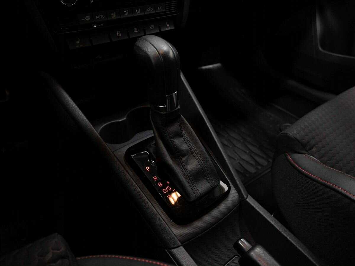 Б/У Фольксваген Поло 2021 года. Фото: #18