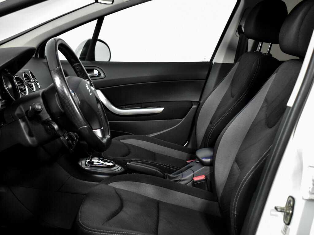 Б/У Пежо 408 2016 года. Фото: #9