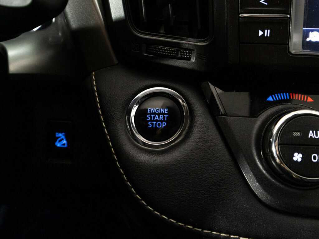 Toyota RAV4 2017 года с пробегом. Фото: #20