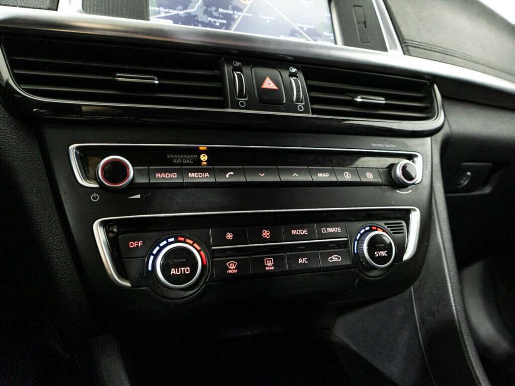 Б/У Киа Оптима 2017 года. Фото: #17