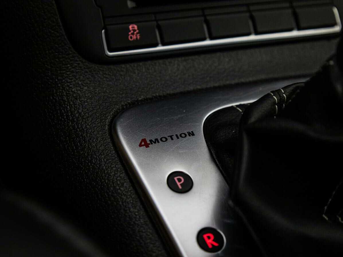 Б/У Фольксваген Тигуан 2015 года. Фото: #13