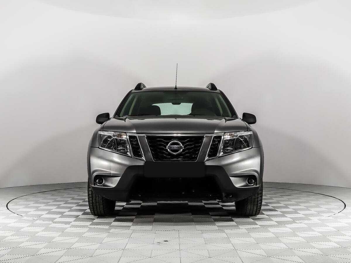 Б/У Ниссан Террано 2014 года. Фото: #1