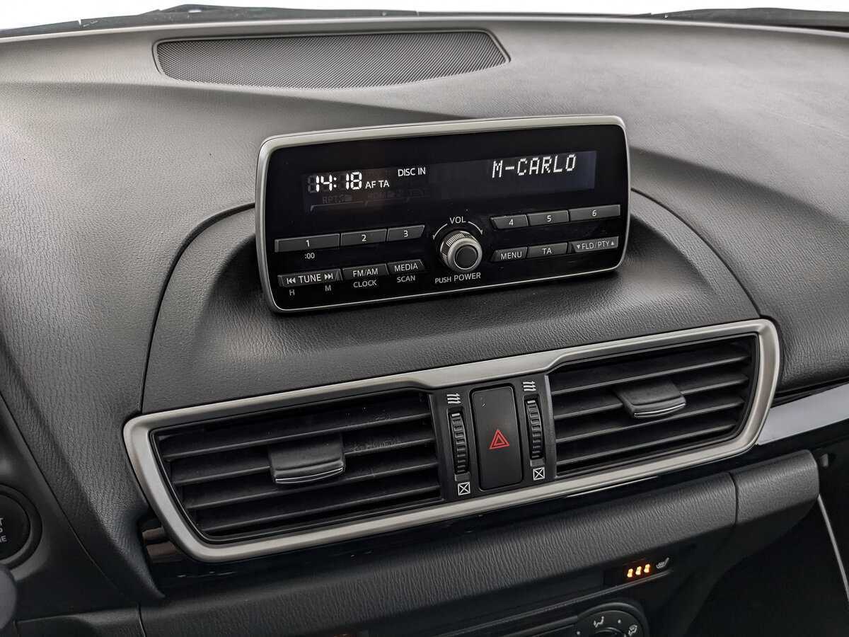 Б/У Мазда 3 2014 года. Фото: #25