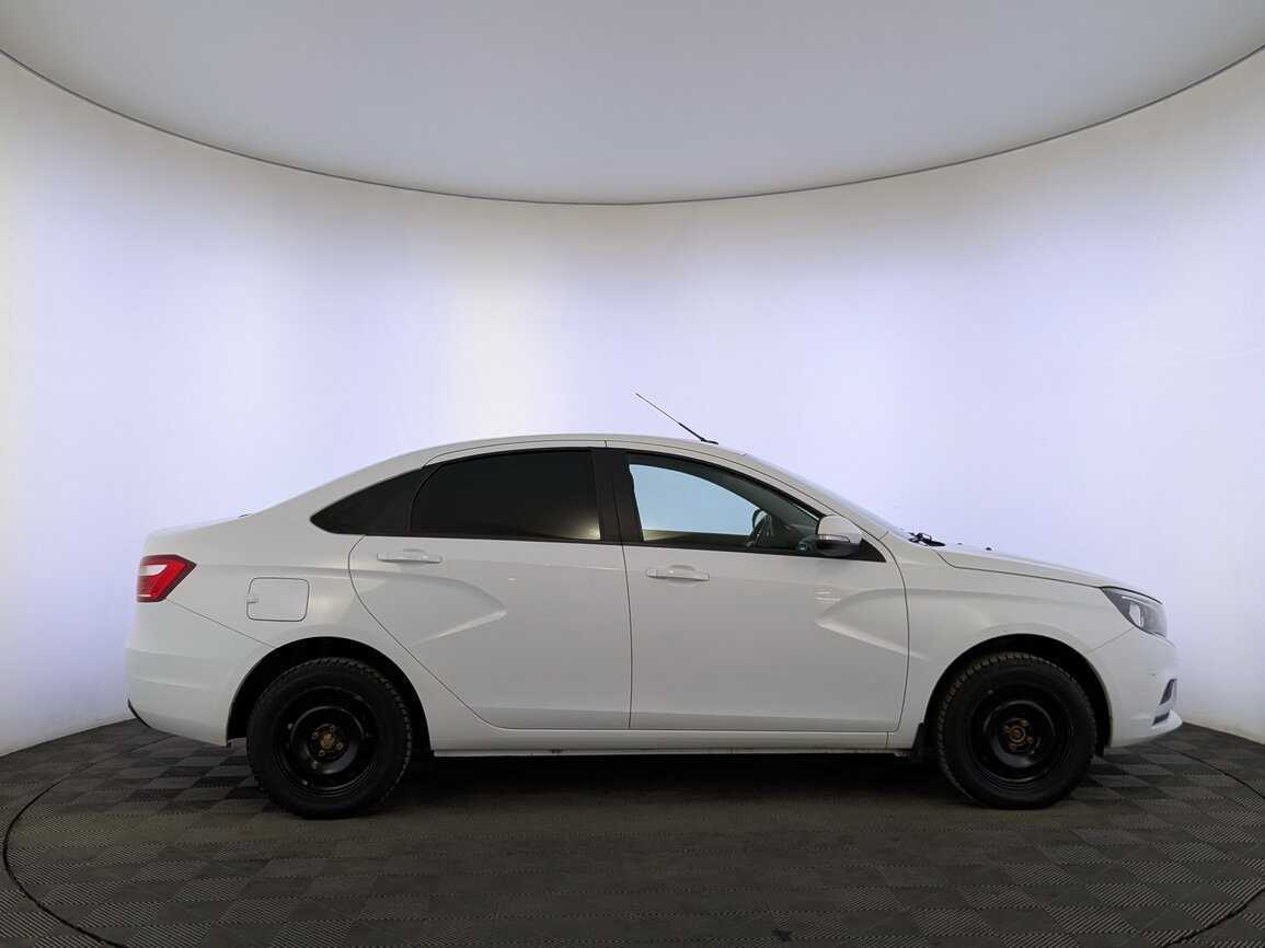 Б/У Лада (ВАЗ) Веста 2016 года. Фото: #3