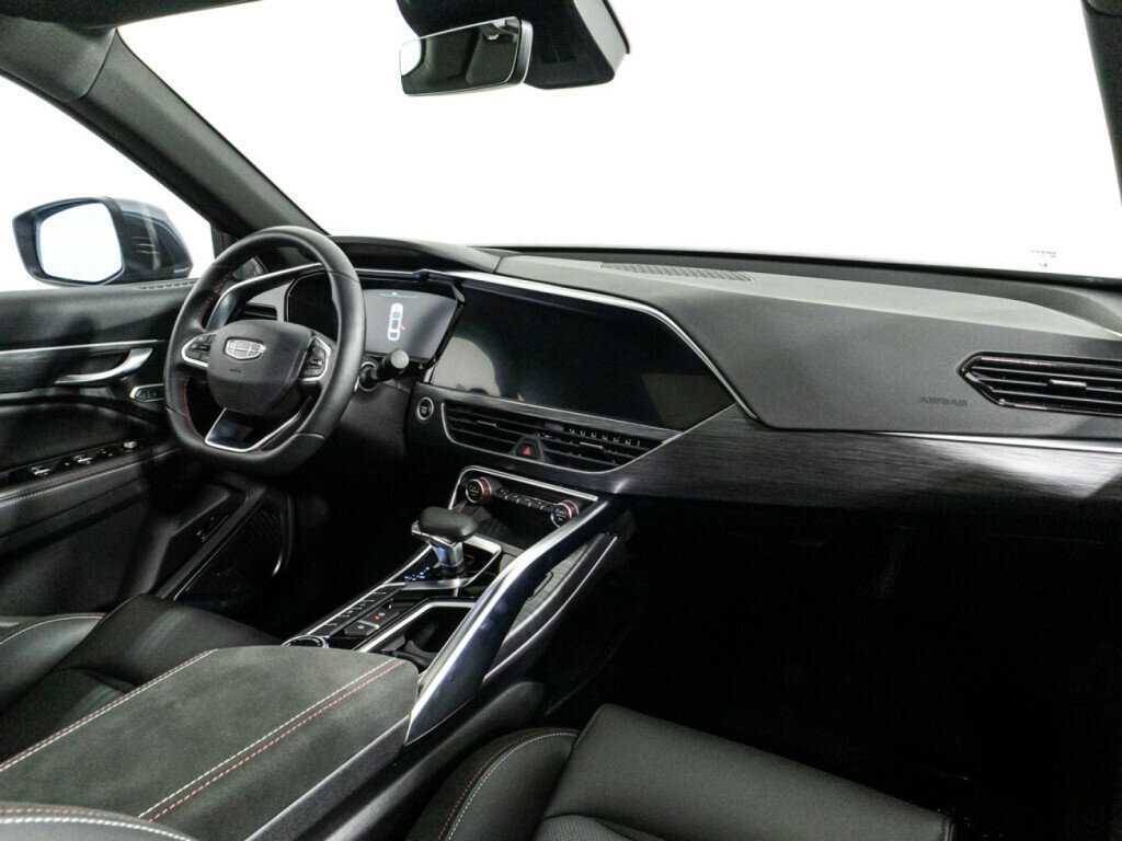 Geely Tugella 2022 года с пробегом. Фото: #8