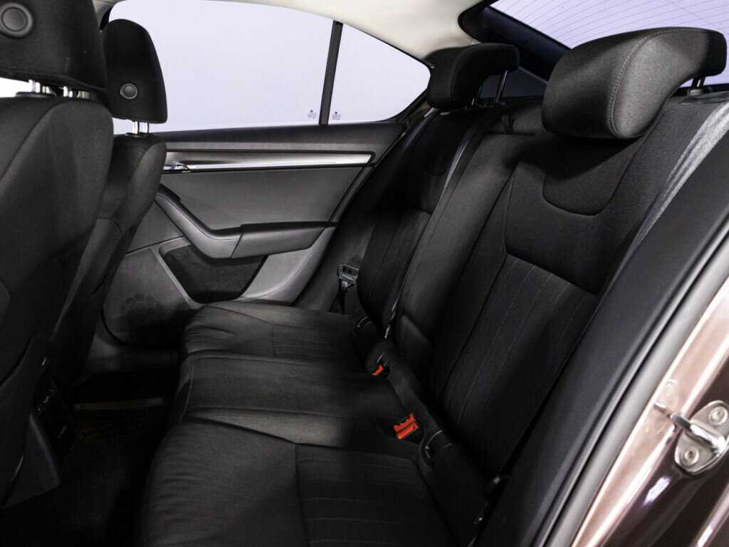 Skoda Octavia 2017 года с пробегом. Фото: #9