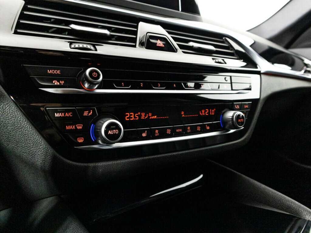 BMW 5 серии 2018 года с пробегом. Фото: #17